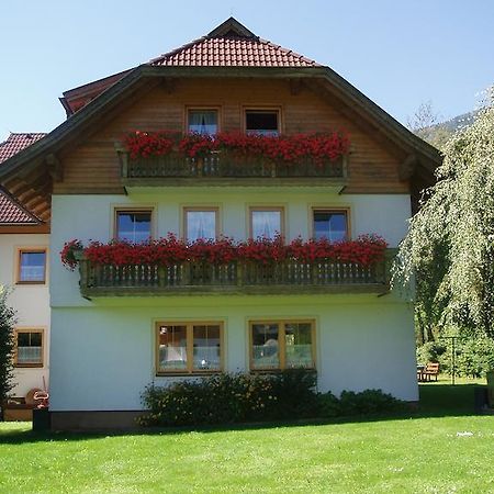 Appartement Pension Grasser Bad Kleinkirchheim Exterior photo